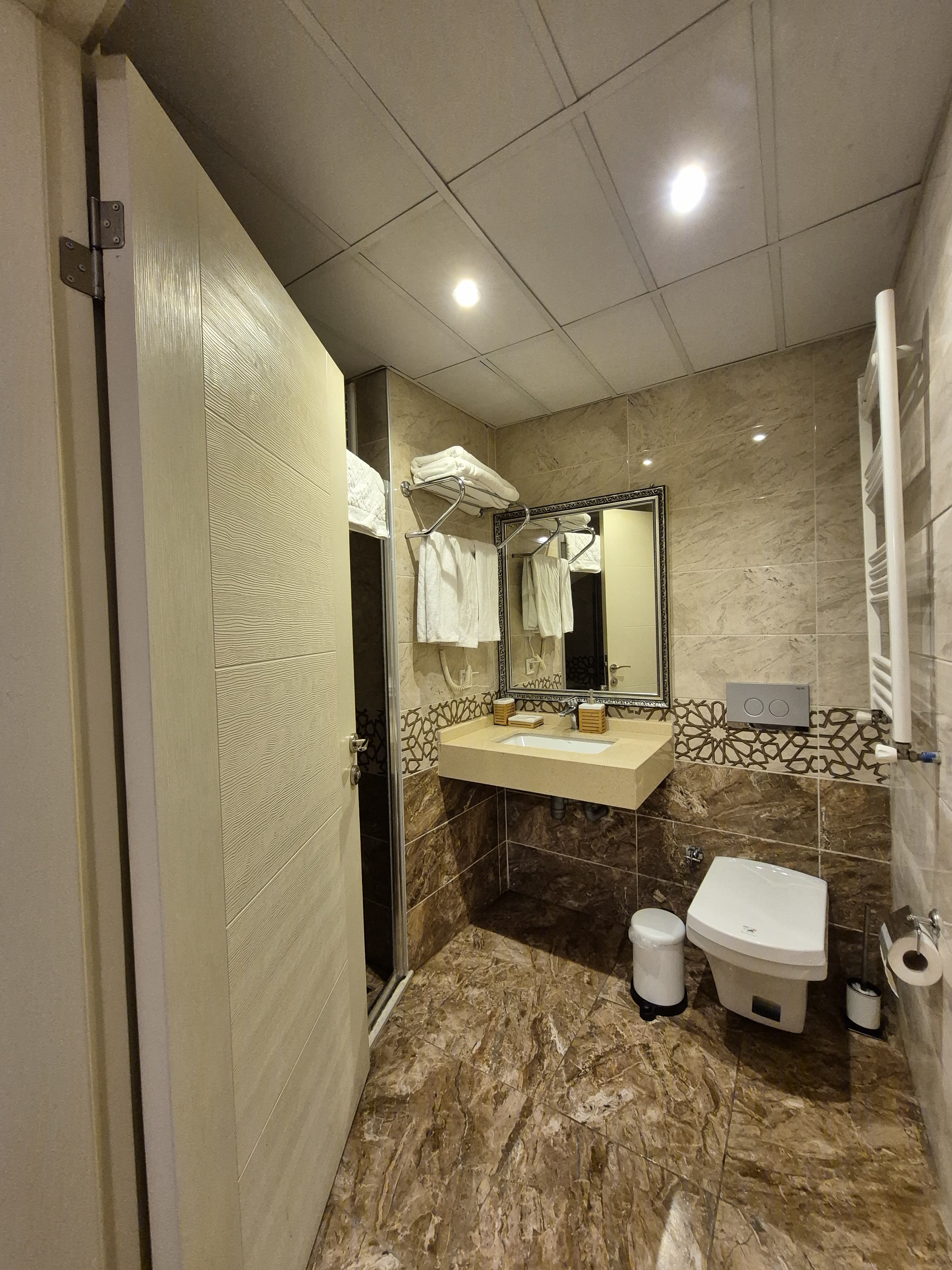 Mangır Otel banyo